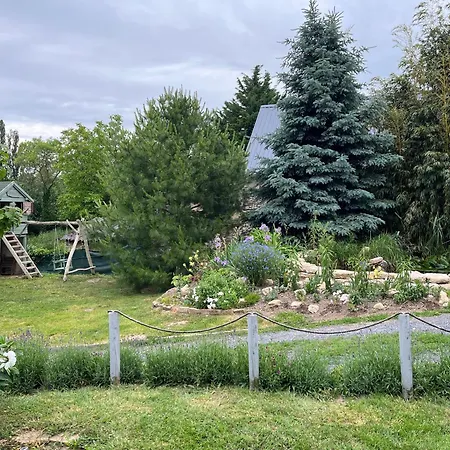 Tulipanos Vendeghaz Балатонедерич