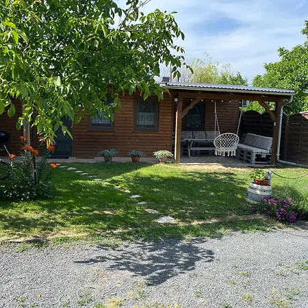 아파트 Tulipanos Vendeghaz