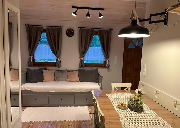 Tulipanos Vendeghaz Apartament *